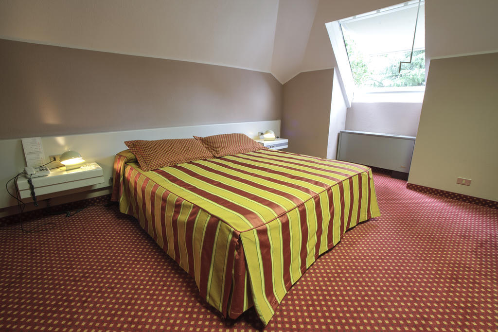 Hotel I Diamanti Garlasco Zimmer foto